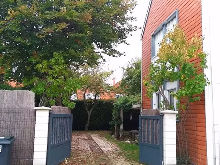 vente maison 8 pièces 185 m² voisins-le-bretonneux (78960)