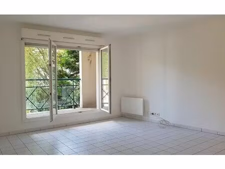 location appartement  27.63 m² t-1 à l'haÿ-les-roses  801 €
