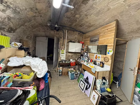 bordeaux victoire - cave de 60 m2 saine et aménagée