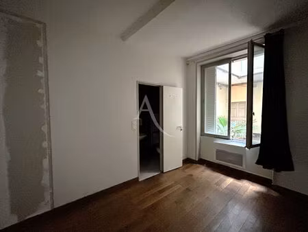 local commercial macon 1 pièce(s) 107 m2