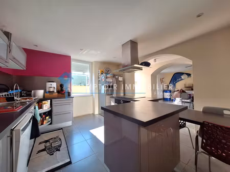 maison de village 5pièce(s) 3chambre(s) 136 m² saint-affrique-les-montagnes (81290)