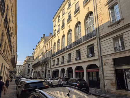 bordeaux quinconces - bureaux entièrement rénové - 3 pièces