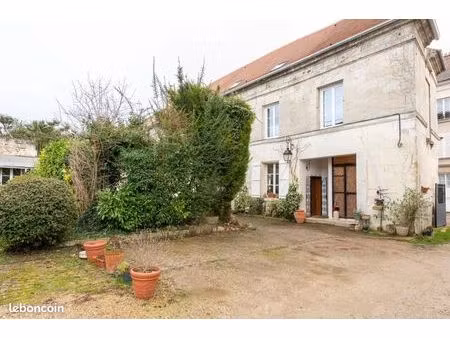 maison 10 pièces 353 m²