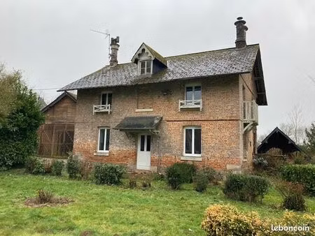 maison avec jardin privatif dans parc