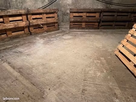 grande cave - espace stockage 100 m² – centre de perpignan – locataire unique