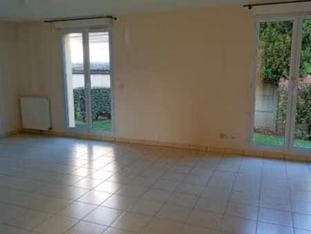 particulier loue maison f4