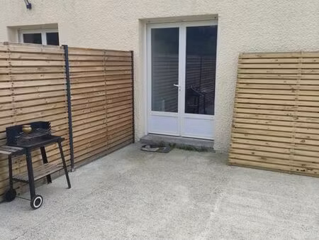 a louer plobannalec petite maison