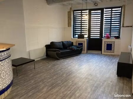 t2 meublé centre historique de saint sever