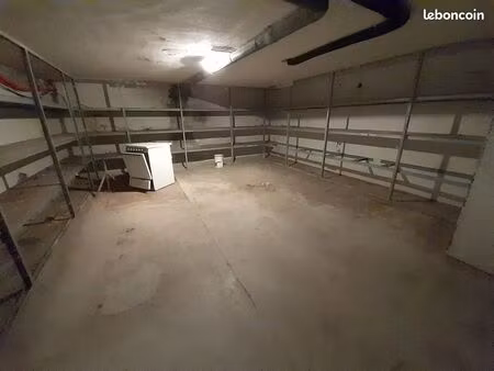 garage/box 10 m² cazeres