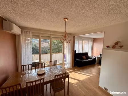 appartement t3 rénové – 76 1 m² loi carrez – 2 balcons – dernier étage