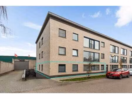 instapklaar gelijkvloersappartement (75m2) met 2 slk & au...