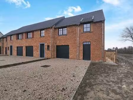 superbe nouvelle construction 3 façades de 3 chambres avec g