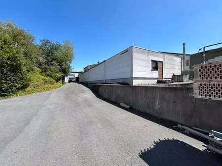 2 loodsen + bureau ruimte (540 m²) op toplocatie in korte...