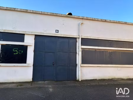 location commerce 525 m² à le mesnil-saint-denis (78320)