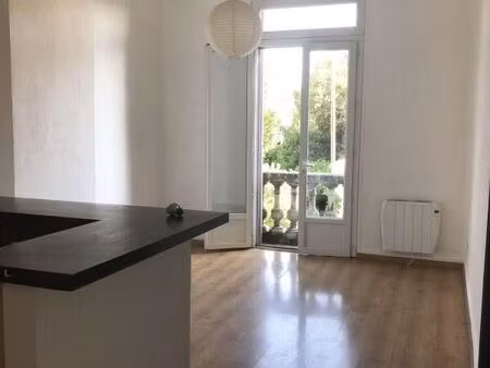 location appartement 3 pièces 48 m² à avignon (84000)