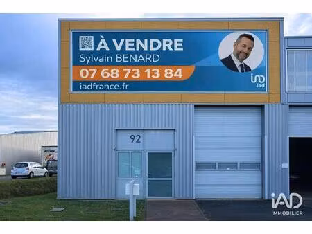 vente local d'activités 233 m²