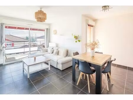 appartement 2 pièces de 45 m² à viry