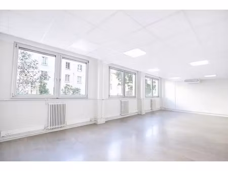 location bureaux paris 75010