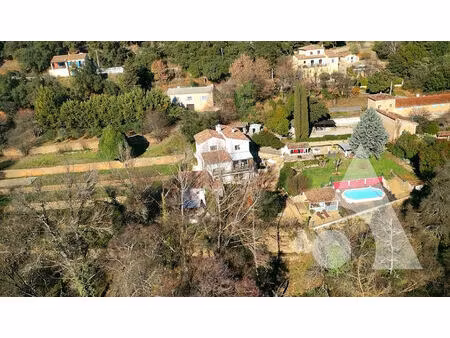 a vendre maison de caractère de 272 m² avec gîtes sur une parcelle de 7727 m²