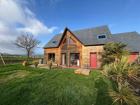 maison familiale d'environ 150m²