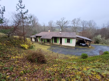charmante maison de plein pieds avec 3 chambres à 10kms de s