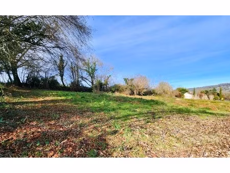 terrain à bâtir de 3 822 m²