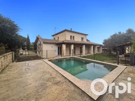 location villa 7 pièces 161 m² à saint-martin-d'ardèche (07700)  1 600 €