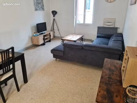 appart meublé t3/ cuisine équipée/ 2 chambres