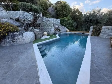 logement 2 chambres avec piscine commune