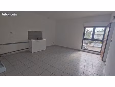 location appartement au port