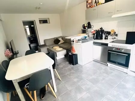 t3 à louer à peypin