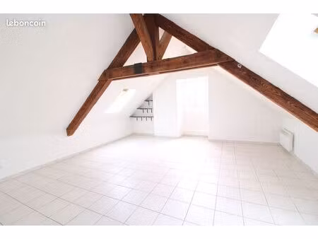 coulommiers hyper centre - appartement f2 + stationnement