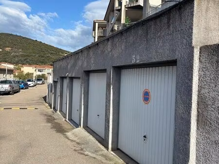 box / garage extérieur