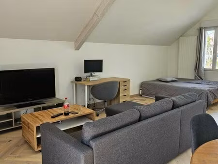 50 m2 loft studio privé dans une maison