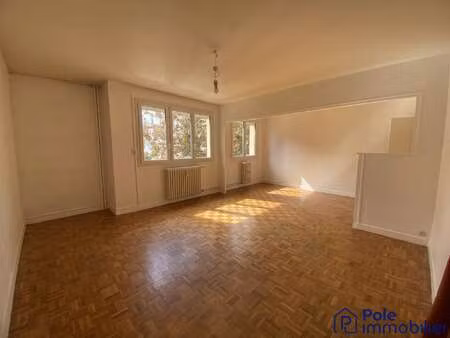 location appartement 5 pièces à caen (14000) : à louer 5 pièces / 85m² caen