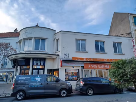 vente locaux professionnels à etampes (91150)  1 050 000 €