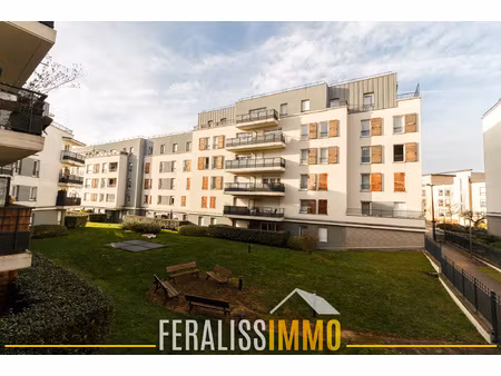 f3 si proche de la gare !