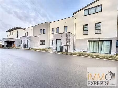 maison 2 chambres + espace bureau avec terrasse