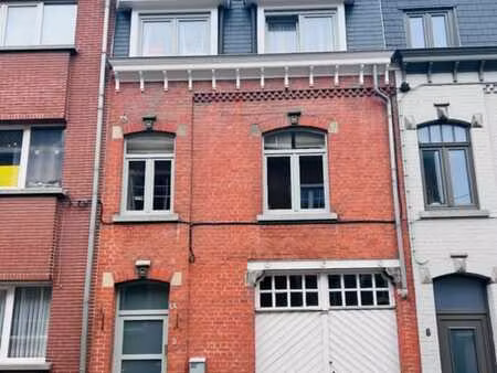 maison très agréable située au cœur de la ville d'enghien.