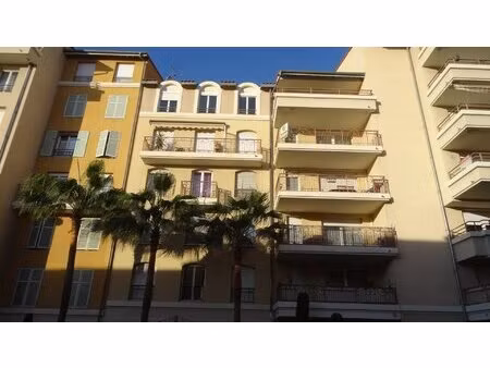 saint laurent du var - les pugets - 2 pieces - cave et parking