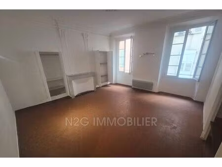 location appartement 1 pièce 29 m² à grasse (06130)