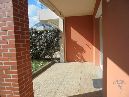 location meublée à l'année!