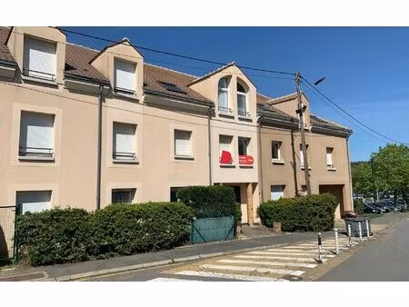 location appartement  42.37 m² t-2 à saint-rémy-lès-chevreuse  900 €