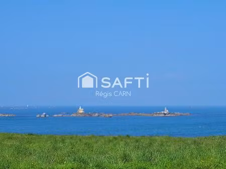 landunvez : maison familiale t7   sur grand jardin