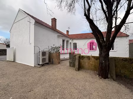 soullans - maison 3 chambres entièrement rénovée