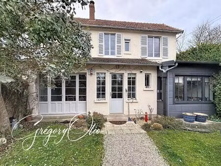 à 100 mètres de la mer