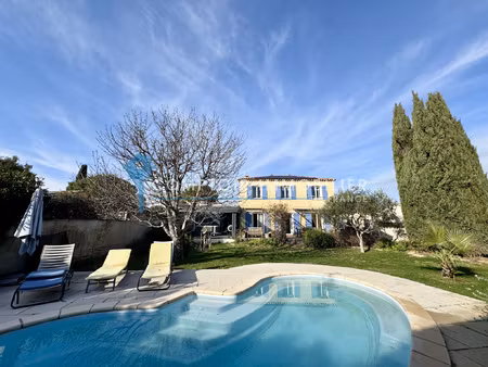 en exclusivité  villa d'environ 200 m2 hab sur 800 m2 de ter