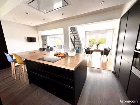 maison 5 pièces 170 m²