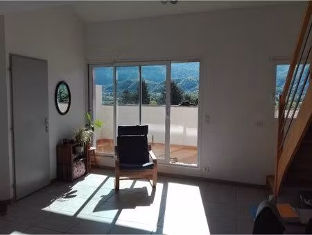 à louer t3 de 79 39 m2 en duplex avec terrasse à la saulce