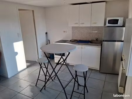 maison  studio meublé  2 parking 440